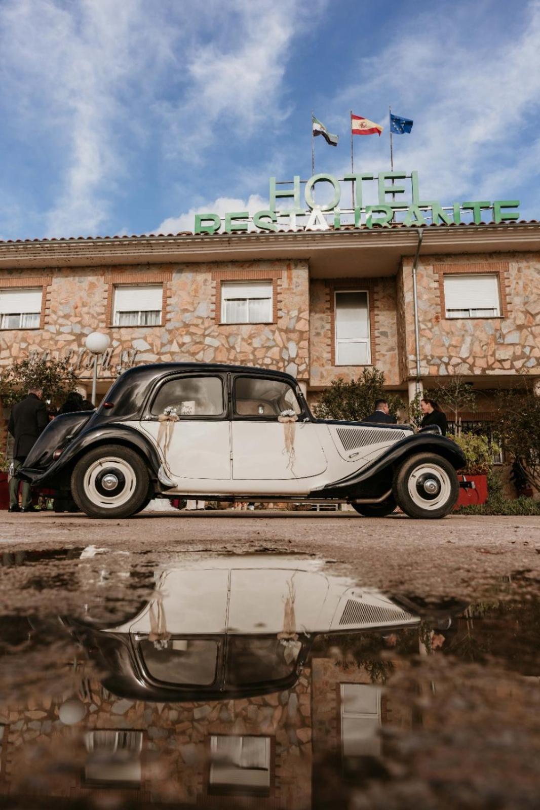 Restaurante Sostenible La Laguna Hotel Brozas
